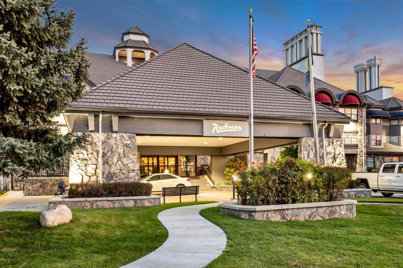 Radisson Hotel Salt Lake City Airport Exterior foto